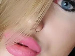 Myfreecams Free Porn Cam of Candy_Caro