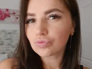 Myfreecams Adult Video Chat of Drive_Monika