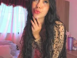 Myfreecams Live Sex Cam of Arianarose_