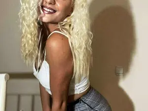 Myfreecams Private Sex Chat of LolasWorld