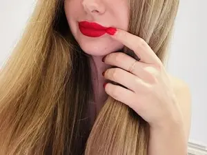 Myfreecams Adult Webcam of Your_Hot_Lisa