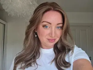 Streamate Free Porn Cam of ArielSweetieee