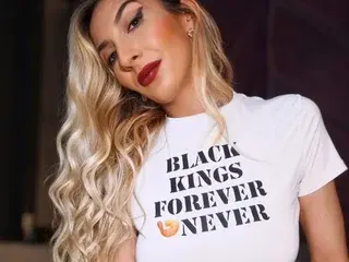 Streamate Free Porn Cam of AlexaBarnes