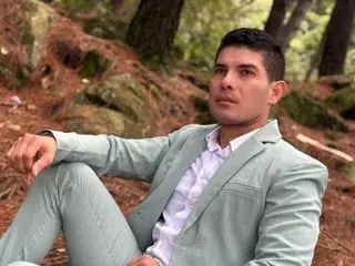 Streamate Live Porn of Graysonn_Owen