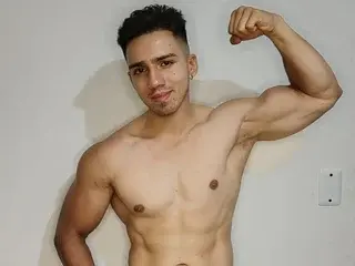 Streamate Watch Live Sex Cams of Liam_forest