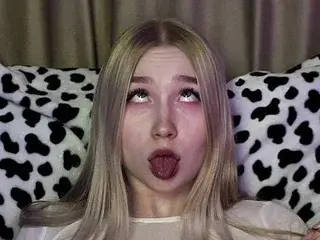 Streamate Free Live Porn of Lily_Flower69