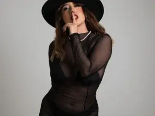 Streamate Live Porn of LisaKiim