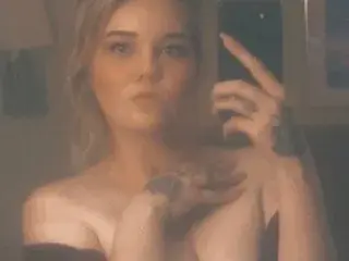 Streamate Live Sex of IVY2224949444