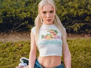 Streamate Best live sex cam show of DaiseyDesire