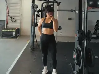 Streamate Live Sex Cam of MartinaRuis