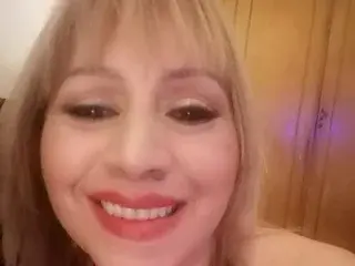 Streamate Nude Webcam of KLOEpiel