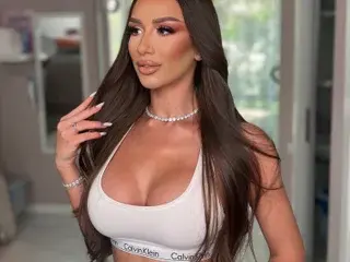 Streamate Best live sex cam show of Julia_Quin