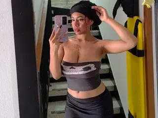 Streamate Adult Webcam of charlotte_bronte