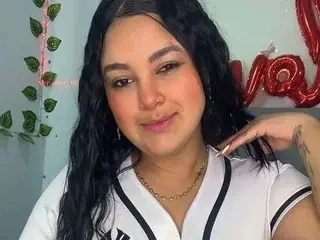 Streamate Sex Cam of aurora_tziiu
