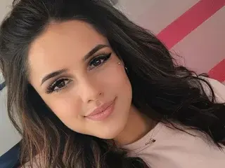 Streamate Live Sex Cam of SeniGrandee