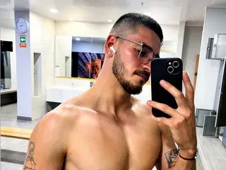 Streamate Best live sex cam show of Yeager_Master