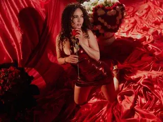 Streamate Live Sex Cam of CatlinBouuvier