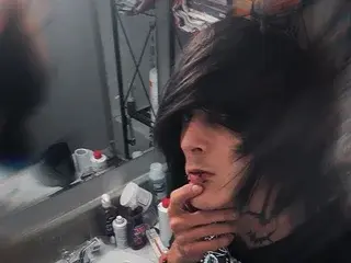 Streamate Free Live Porn of GraveRobber98