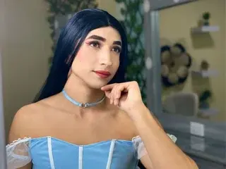 Streamate Best live sex cam show of MaeveWilde