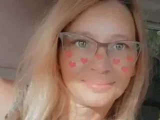 Streamate Live Sex Cam of NadiaLoveXo
