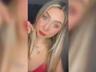 Streamate Best live sex cam show of SweetPink909