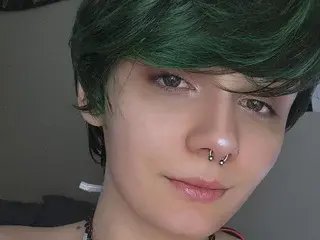 Streamate Watch Live Sex Cams of BarelyOlivia