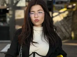 Streamate Private Sex Chat of CosmicAriana