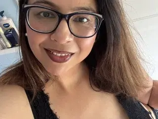 Streamate Free Porn Cam of Zarah_Housewife