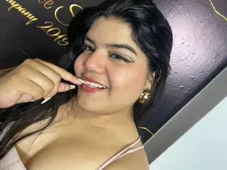 Streamate Live Sex Cam of skyy_white
