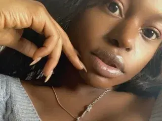 Streamate Live Sex Cam of LexiLong111