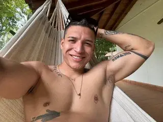 Streamate Sex Cam of simonelucas