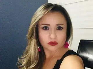 Streamate Adult Webcam of TamaraHall