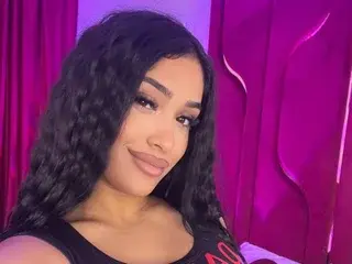 Streamate Adult Video Chat of Kira_Krush