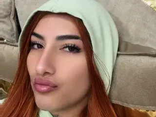 Streamate Sex Cam of EmilySaenss