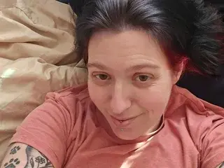 Streamate Live Sex Cam of Rubyred48