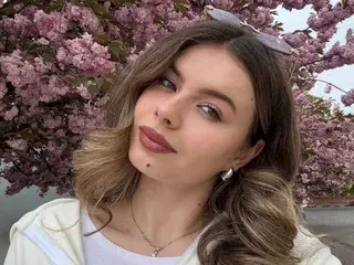 Streamate Live Sex Cam of RubyCeline