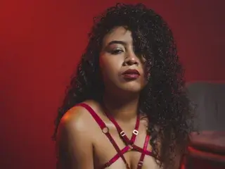 Streamate Live Sex of Tharaa24