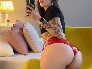 Streamate Live Porn of GingerKors