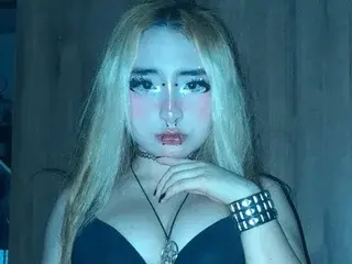 Streamate Nude Webcam of ElizabethCrowleyy