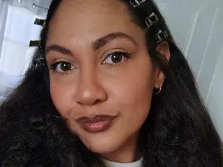 Streamate Sex Cam of BigBrownTittyMILF