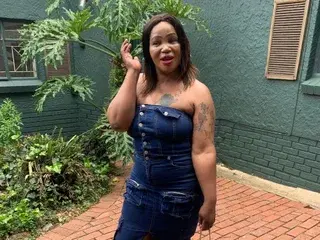 Streamate Free Porn Cam of CUMCRAVINGXX
