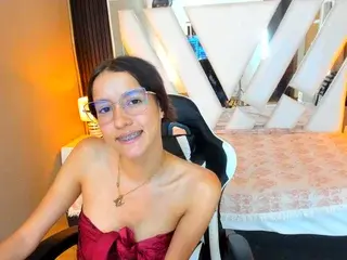 Streamate Best Webcam of Linda4Petite