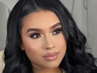 Streamate Sex Cam of MiaHannton