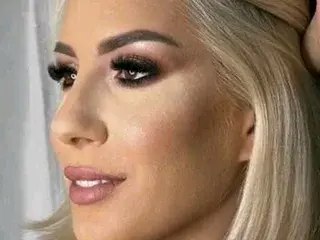 Streamate Sex Cam of Lannie