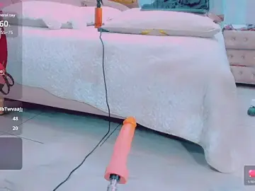Stripchat Best live sex cam show of EmilyZaennz