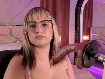 Stripchat Watch Live Sex Cams of Liiahfontaine