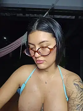 Stripchat Sex Cam of Roma_xxx