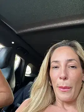 Stripchat Live Porn of SweetAlegra_