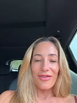 Stripchat Free Porn Cam of SweetAlegra_