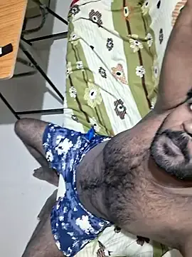 Stripchat Free Porn Cam of BlackHairy_man